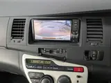 2012 Toyota Isis Platana V Selection White Interior Pearl Van for sale, Japanese used car export - photo 5 of 9 | GULJI TRADERS