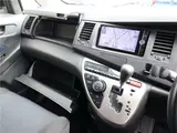 2013 Toyota Isis Platana Welcab / Passenger Seat Lift-Up Panoramic Type A Silver Van for sale, Japanese used car export - photo 21 of 50 | GULJI TRADERS