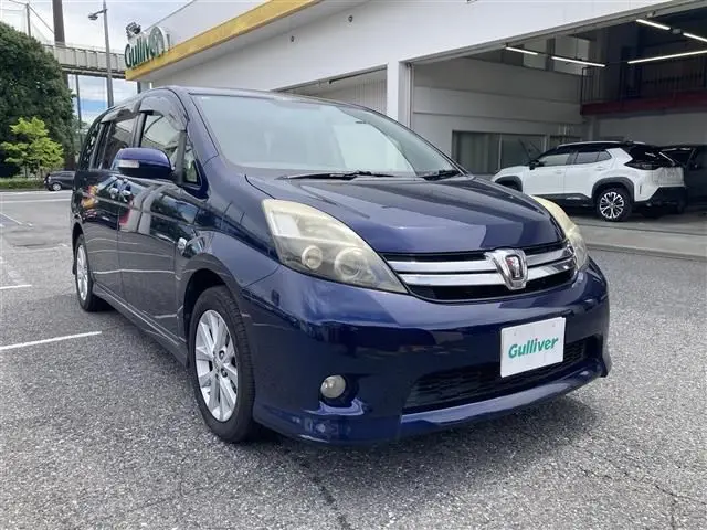 2013 Toyota Isis Platana V Selection - photo 1 2013 Toyota Isis Platana V Selection Blue Van for sale, Japanese used car export | GULJI TRADERS