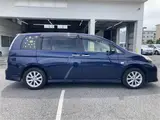 2013 Toyota Isis Platana V Selection Blue Van for sale, Japanese used car export - photo 10 of 24 | GULJI TRADERS
