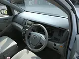 2013 Toyota Isis 1800 L G Edition 5-door DCVT 2WD 7-seater Pearl Van for sale, Japanese used car export - photo 3 of 19 | GULJI TRADERS