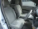 2013 Toyota Isis 1800 L G Edition 5-door DCVT 2WD 7-seater Pearl Van for sale, Japanese used car export - photo 10 of 19 | GULJI TRADERS