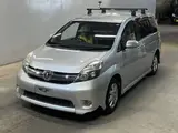 2013 Toyota Isis Platana Silver Van for sale, Japanese used car export - photo 1 of 3 | GULJI TRADERS
