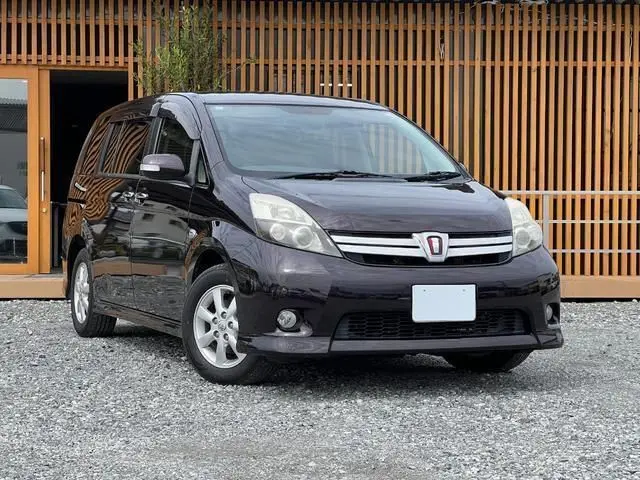2013 Toyota Isis Platana V Selection - photo 1 2013 Toyota Isis Platana V Selection Other Van for sale, Japanese used car export | GULJI TRADERS