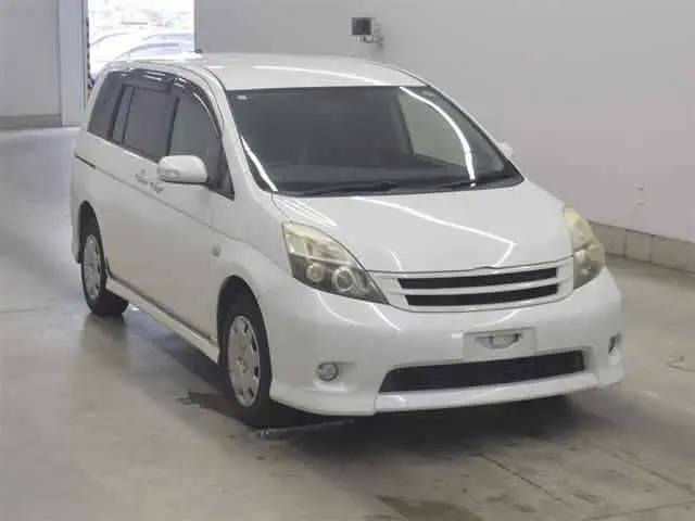 2013 Toyota Isis Platana U Selection Pearl Van for sale, Japanese used car export - photo 1 of 11 | GULJI TRADERS