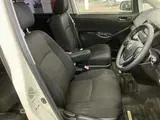2013 Toyota Isis Platana U Selection Pearl Van for sale, Japanese used car export - photo 7 of 11 | GULJI TRADERS