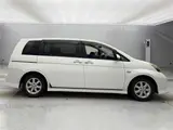 2014 Toyota Isis Platana V Selection Pearl Van for sale, Japanese used car export - photo 7 of 13 | GULJI TRADERS