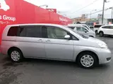 2014 Toyota Isis 1.5L Welcab passenger seat lift-up vehicle Silver Van for sale, Japanese used car export - photo 18 of 30 | GULJI TRADERS