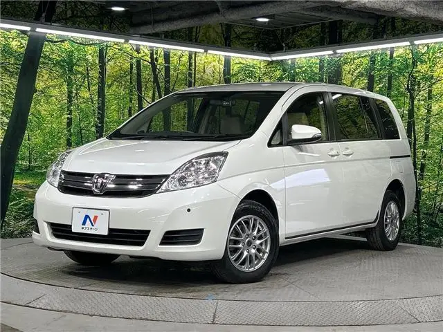 2014 Toyota Isis L Pearl Van for sale, Japanese used car export - photo 1 of 30 | GULJI TRADERS