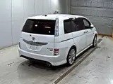 2014 Toyota Isis Platana V Selection Blanc Pearl Van for sale, Japanese used car export - photo 2 of 5 | GULJI TRADERS