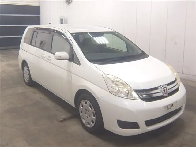 2014 Toyota Isis LG Edition - photo 1 2014 Toyota Isis LG Edition White Van for sale, Japanese used car export - photo 1 of 7 | GULJI TRADERS