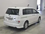 2014 Toyota Isis Platana V Selection Pearl Van for sale, Japanese used car export - photo 5 of 11 | GULJI TRADERS