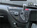 2015 Toyota Isis Platana V Selection 4WD Blue Van for sale, Japanese used car export - photo 16 of 29 | GULJI TRADERS