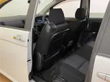 2016 Toyota Isis Platana V Selection Pearl Van for sale, Japanese used car export - photo 19 of 24 | GULJI TRADERS