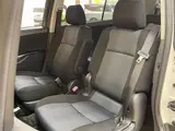 2016 Toyota Isis Platana V Selection Pearl Van for sale, Japanese used car export - photo 21 of 24 | GULJI TRADERS