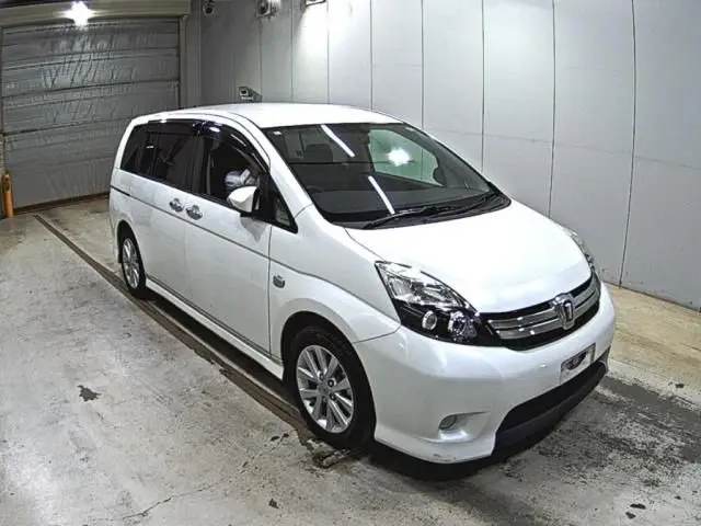2016 Toyota Isis Platana V Selection Blanc Pearl Van for sale, Japanese used car export - photo 1 of 3 | GULJI TRADERS