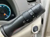 2016 Toyota Isis G Genuine Navigation/TV Smart Key Xenon Headlights Pearl Van for sale, Japanese used car export - photo 11 of 24 | GULJI TRADERS