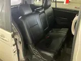 2017 Toyota Isis Platana V Selection Pearl Van for sale, Japanese used car export - photo 8 of 11 | GULJI TRADERS