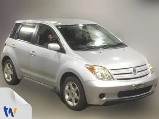 2004 Toyota Ist FL Edition HID Selection Silver Sedan for sale, Japanese used car export | GULJI TRADERS