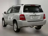 2002 Toyota Kluger FOUR S Package Silver SUV for sale, Japanese used car export - photo 2 of 9 | GULJI TRADERS