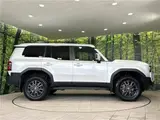 2025 Toyota Land Cruiser VX Pearl Jeep for sale, Japanese used car export - photo 11 of 30 | GULJI TRADERS