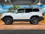 2025 Toyota Land Cruiser VX Pearl Jeep for sale, Japanese used car export - photo 16 of 30 | GULJI TRADERS