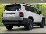 2025 Toyota Land Cruiser VX Pearl Jeep for sale, Japanese used car export - photo 9 of 30 | GULJI TRADERS