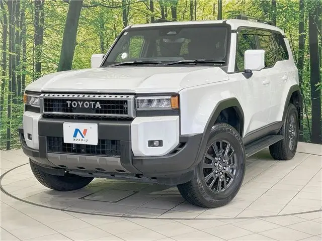 2025 Toyota Land Cruiser VX Pearl Jeep for sale, Japanese used car export - photo 1 of 30 | GULJI TRADERS