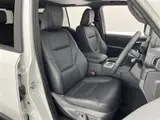 2025 Toyota Land Cruiser VX 4WD White Jeep for sale, Japanese used car export - photo 21 of 23 | GULJI TRADERS
