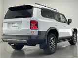 2025 Toyota Land Cruiser VX 4WD White Jeep for sale, Japanese used car export - photo 2 of 23 | GULJI TRADERS