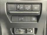 2025 Toyota Land Cruiser VX 4WD White Jeep for sale, Japanese used car export - photo 12 of 23 | GULJI TRADERS