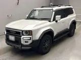 2025 Toyota Land Cruiser VX Pearl Jeep for sale, Japanese used car export - photo 1 of 2 | GULJI TRADERS