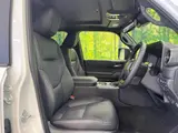 2025 Toyota Land Cruiser VX White Jeep for sale, Japanese used car export - photo 7 of 9 | GULJI TRADERS