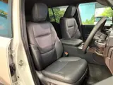 2025 Toyota Land Cruiser VX White Jeep for sale, Japanese used car export - photo 8 of 9 | GULJI TRADERS