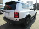 2026 Toyota Land Cruiser VX Pearl Jeep for sale, Japanese used car export - photo 7 of 19 | GULJI TRADERS