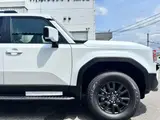 2026 Toyota Land Cruiser VX Toyota Teammate / Modellista Protector / Signature Illumination / Round Headlights Pearl Jeep for sale, Japanese used car export - photo 18 of 65 | GULJI TRADERS