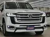 2026 Toyota Land Cruiser ZX Pearl Jeep for sale, Japanese used car export - photo 48 of 65 | GULJI TRADERS