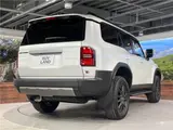 2026 Toyota Land Cruiser VX Pearl Jeep for sale, Japanese used car export - photo 10 of 30 | GULJI TRADERS