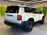 2026 Toyota Land Cruiser VX Pearl Jeep for sale, Japanese used car export - photo 10 of 30 | GULJI TRADERS