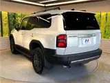 2026 Toyota Land Cruiser VX Pearl Jeep for sale, Japanese used car export - photo 12 of 30 | GULJI TRADERS