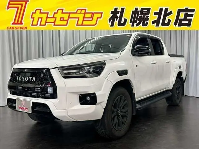2026 Toyota Land Cruiser ZX - photo 1 2026 Toyota Land Cruiser ZX White Jeep for sale, Japanese used car export - photo 1 of 50 | GULJI TRADERS