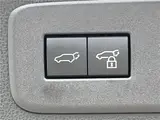 2026 Toyota Land Cruiser VX Pearl Jeep for sale, Japanese used car export - photo 10 of 30 | GULJI TRADERS