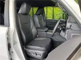 2026 Toyota Land Cruiser VX Pearl Jeep for sale, Japanese used car export - photo 23 of 30 | GULJI TRADERS