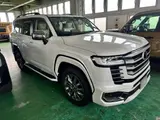 2026 Toyota Land Cruiser ZX Pearl Jeep for sale, Japanese used car export - photo 3 of 7 | GULJI TRADERS