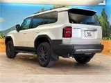 2026 Toyota Land Cruiser VX Pearl Jeep for sale, Japanese used car export - photo 8 of 30 | GULJI TRADERS