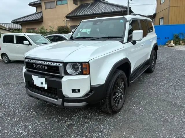 2026 Toyota Land Cruiser 2.8 VX Diesel Turbo 4WD - photo 1 2026 Toyota Land Cruiser 2.8 VX Diesel Turbo 4WD White Jeep for sale, Japanese used car export - photo 1 of 65 | GULJI TRADERS