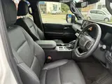 2026 Toyota Land Cruiser 2.8 VX Diesel Turbo 4WD White Jeep for sale, Japanese used car export - photo 21 of 65 | GULJI TRADERS
