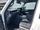 2026 Toyota Land Cruiser VX Pearl Jeep for sale, Japanese used car export - photo 37 of 47 | GULJI TRADERS