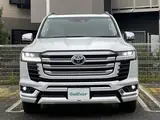 2026 Toyota Land Cruiser ZX 4WD White Jeep for sale, Japanese used car export - photo 5 of 24 | GULJI TRADERS