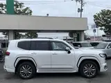 2026 Toyota Land Cruiser ZX 4WD White Jeep for sale, Japanese used car export - photo 8 of 24 | GULJI TRADERS